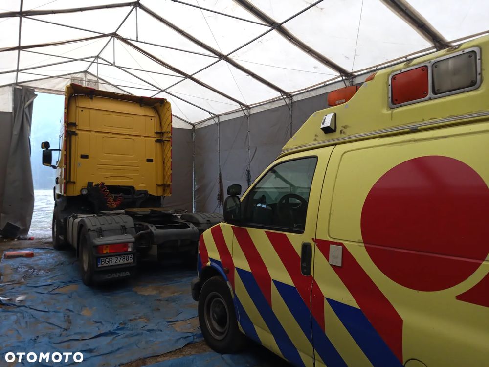 Chevrolet Express - 14