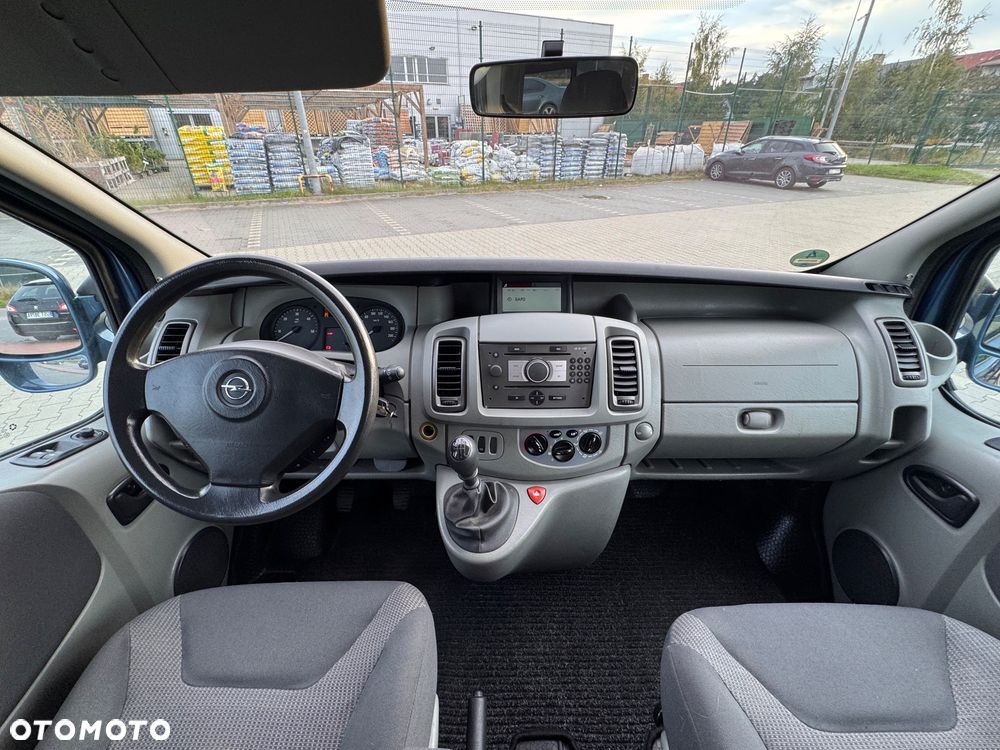Opel Vivaro - 11
