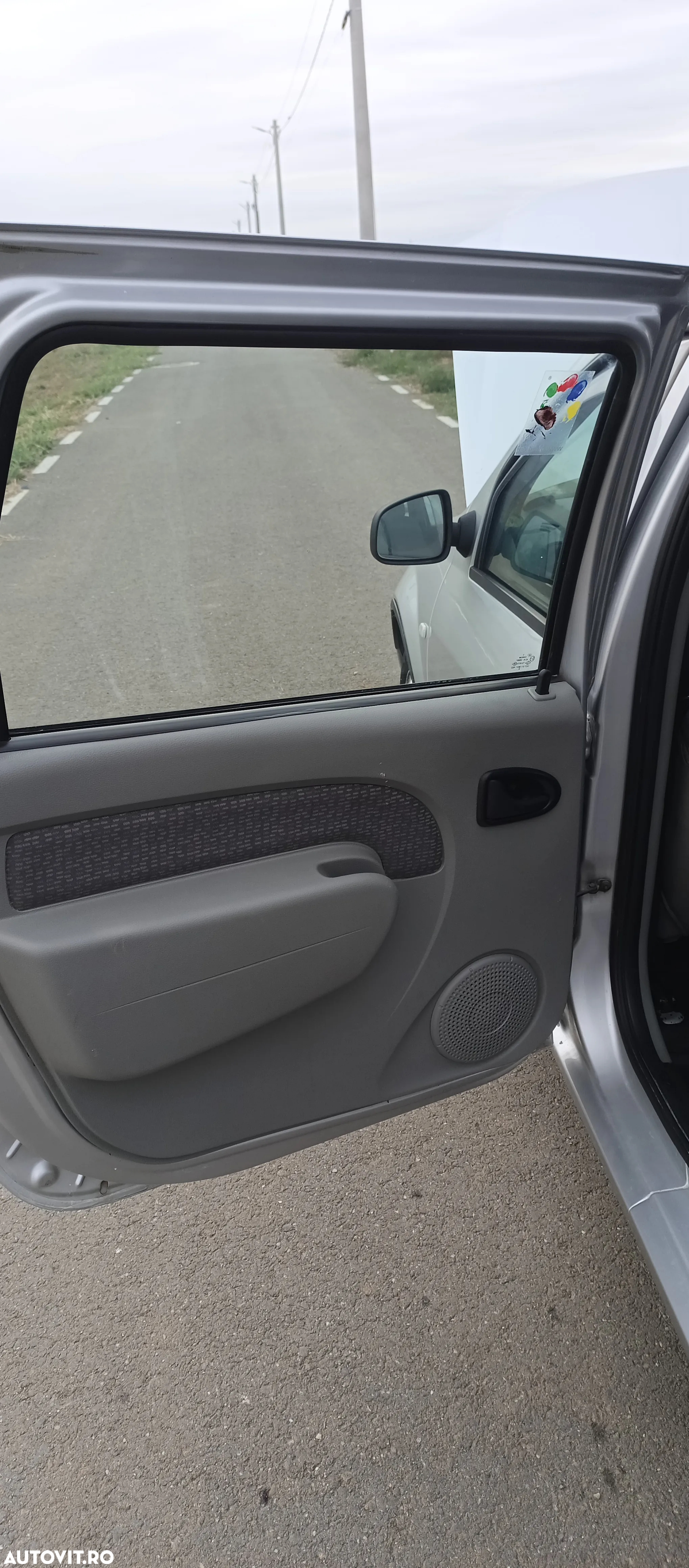 Dacia Logan MCV K90 1.6 16v Laureate - 15