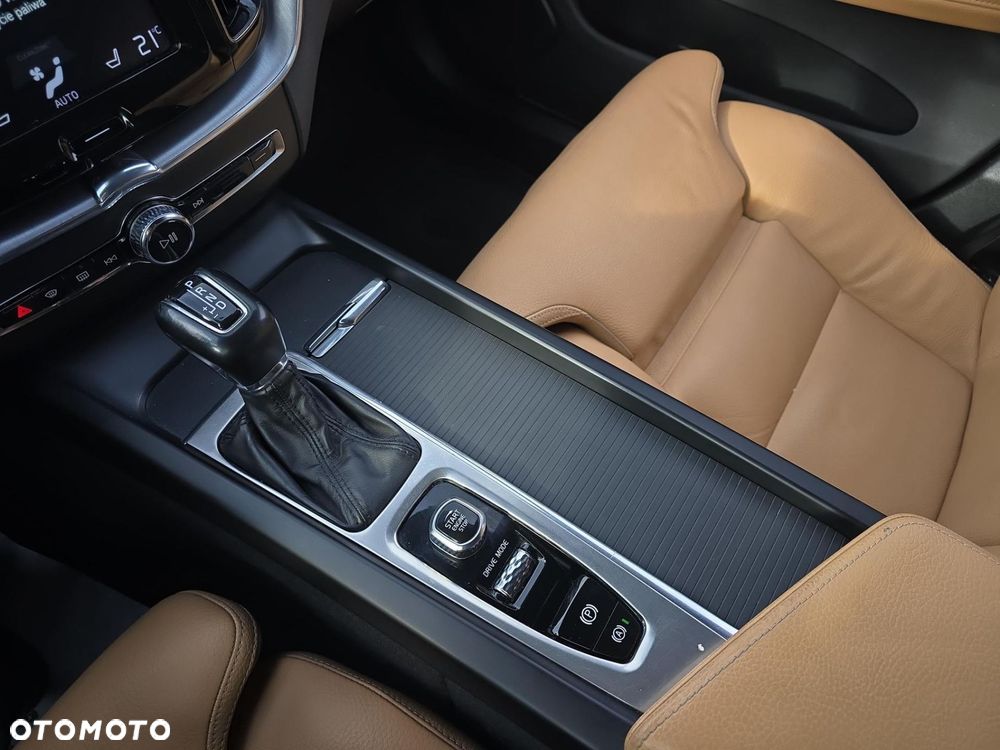 Volvo XC 60 D4 Inscription - 14