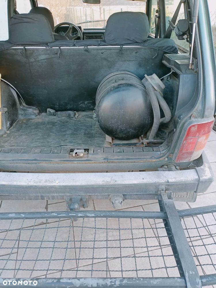 Lada Niva 1.7i - 3
