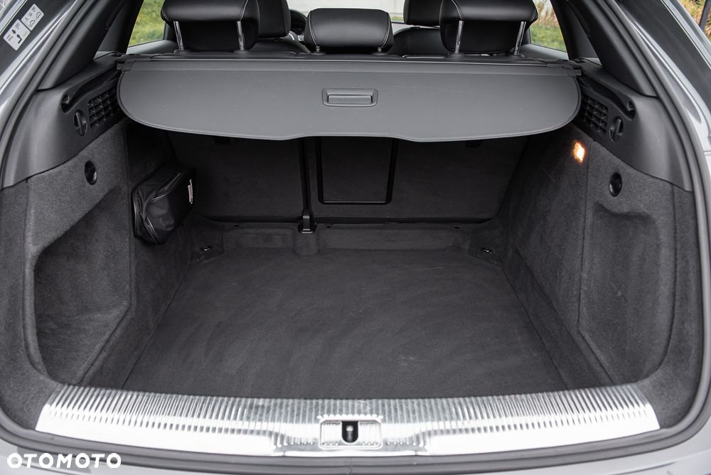 Audi Q3 2.0 TFSI Quattro Design S tronic - 36