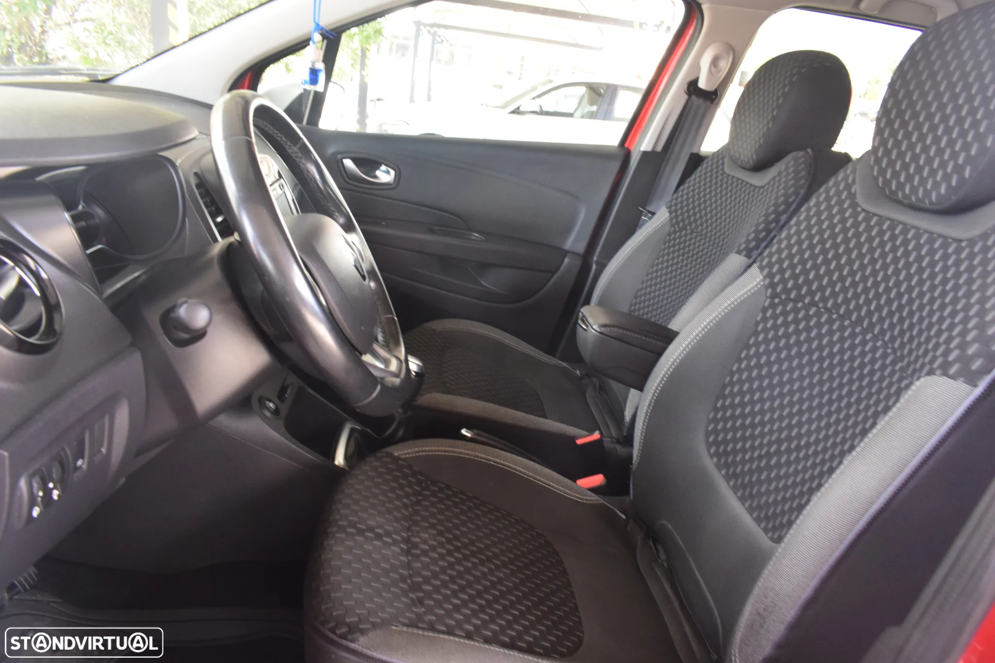 Renault Captur 0.9 TCE Exclusive - 10