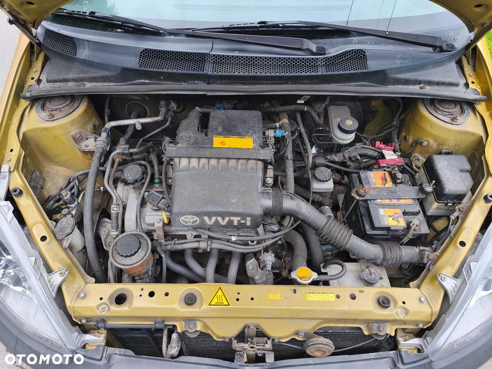 Toyota Yaris - 6