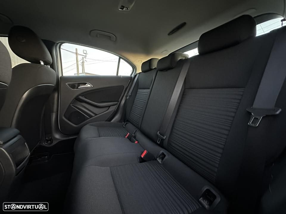 Mercedes-Benz A 180 CDI (BlueEFFICIENCY) - 8