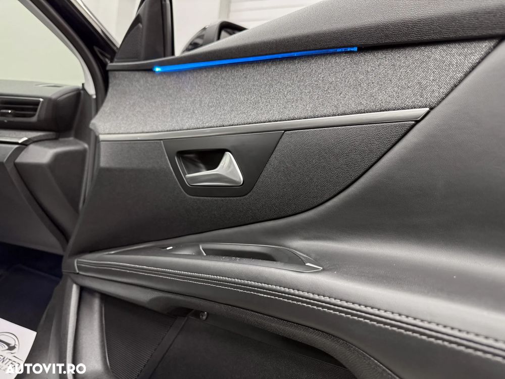 Peugeot 3008 PureTech 130 Stop & Start Allure - 18