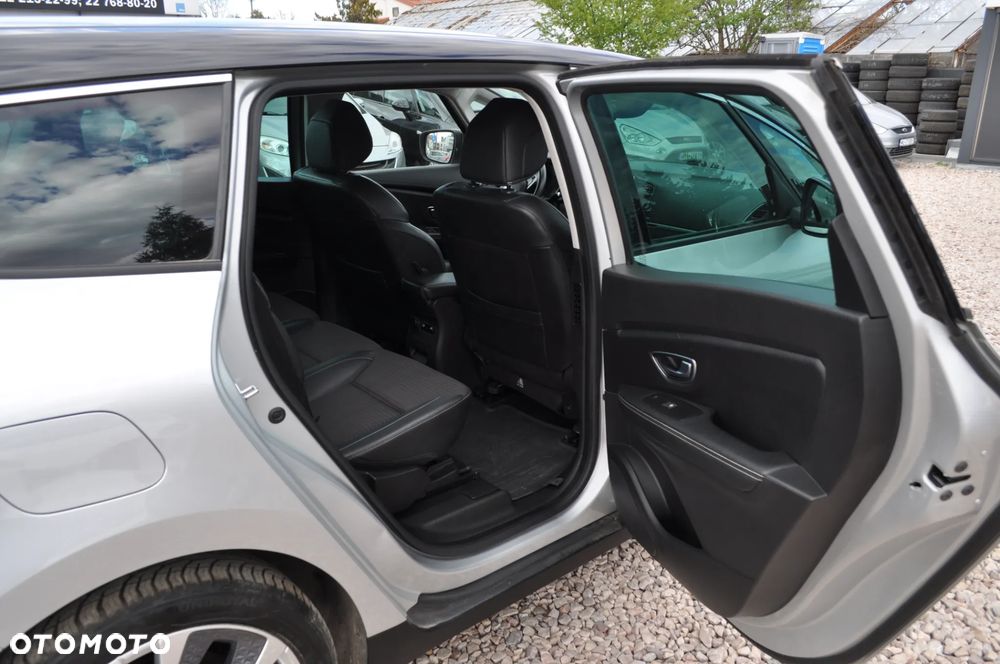 Renault Grand Scenic - 18