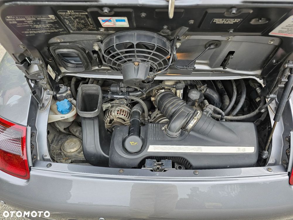 Porsche 911 - 25
