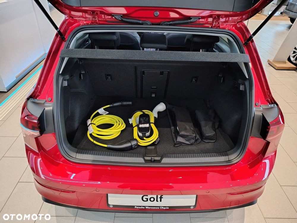 Volkswagen Golf - 9