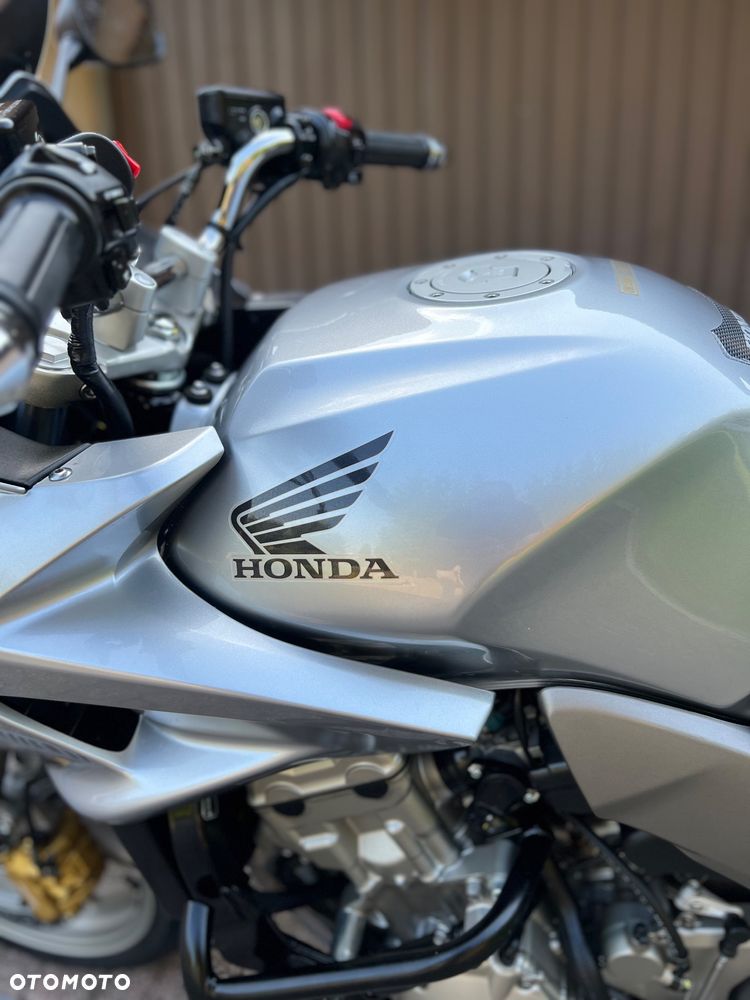 Honda CBF - 22