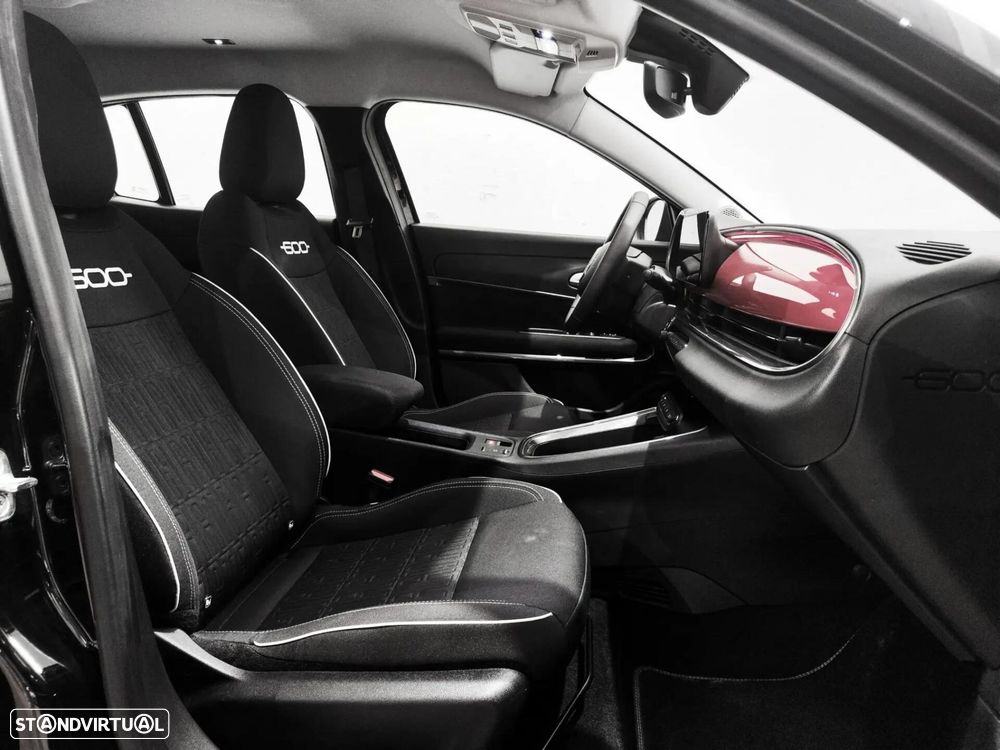 Fiat 600e 54 kWh (RED) - 7