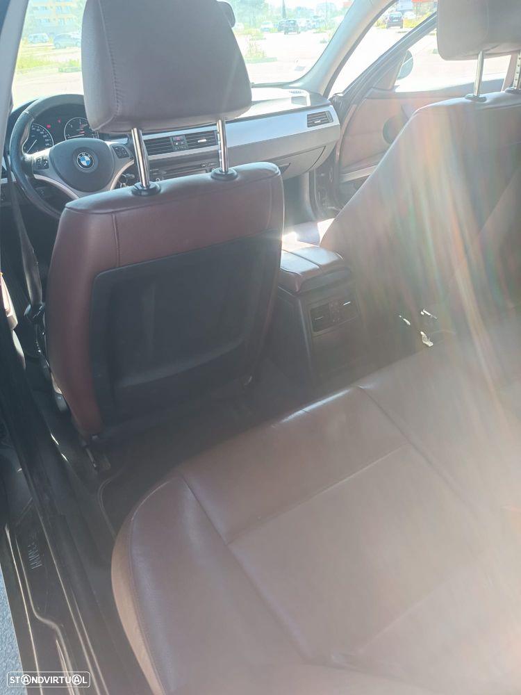 BMW 320 d - 10