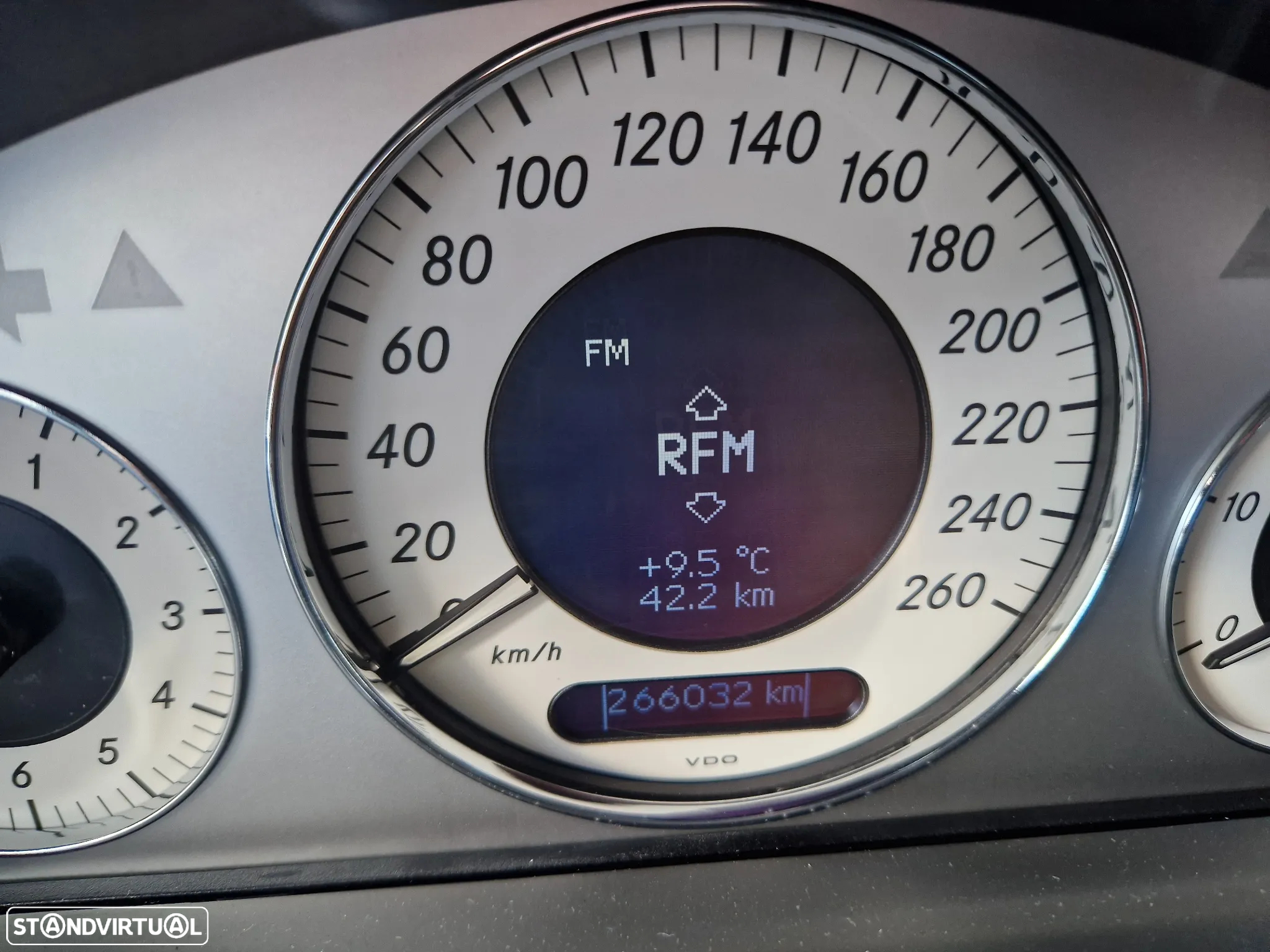 Mercedes-Benz E 400 CDi Avantgarde - 21