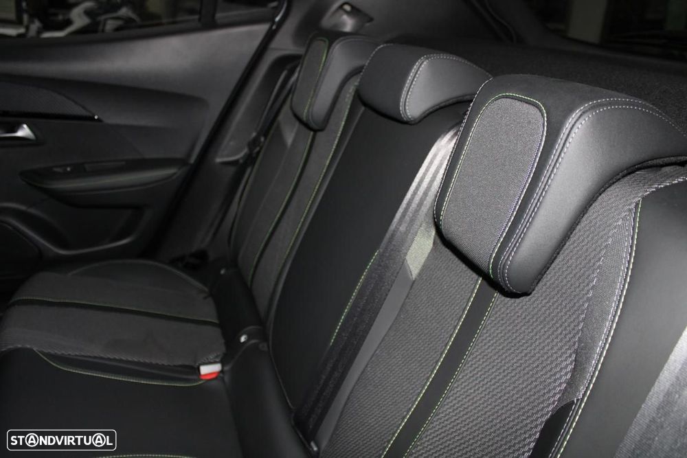 Peugeot e-2008 54 kWh GT - 14