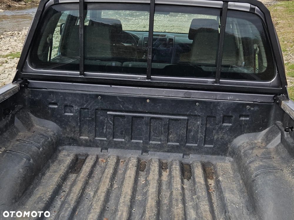 Nissan Navara 2.5 D EVO - 14