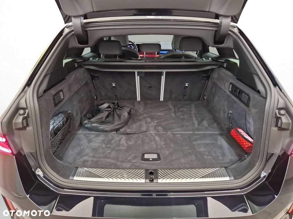 BMW Seria 5 530e xDrive PHEV M Sport - 19