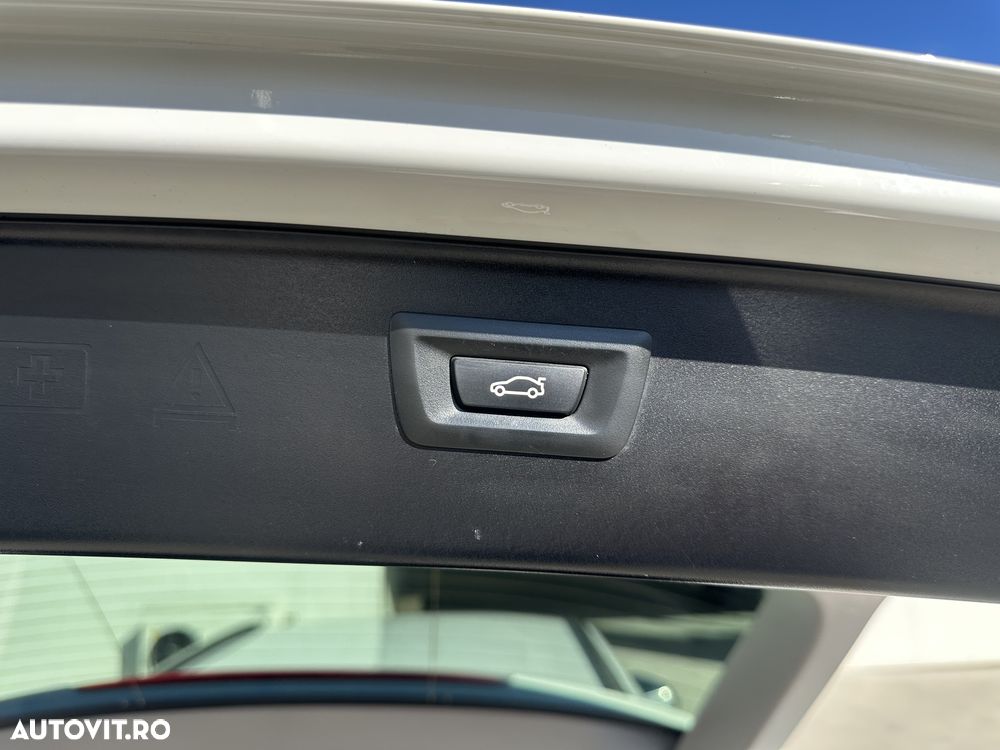 BMW Seria 5 520d xDrive AT - 17