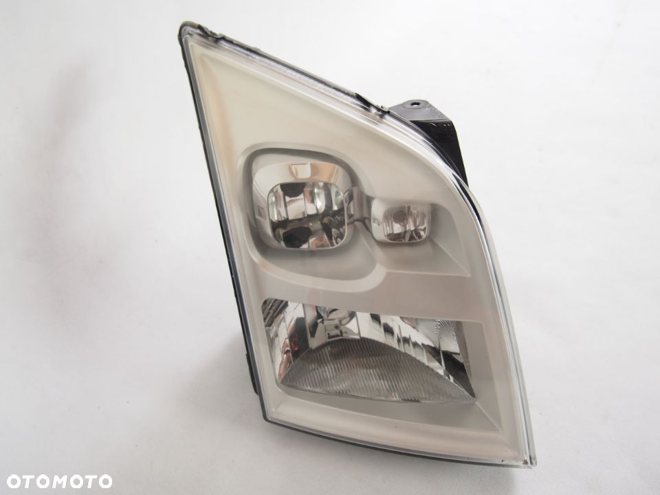 Ford Transit 07-13r Reflektor prawy lampa prawa