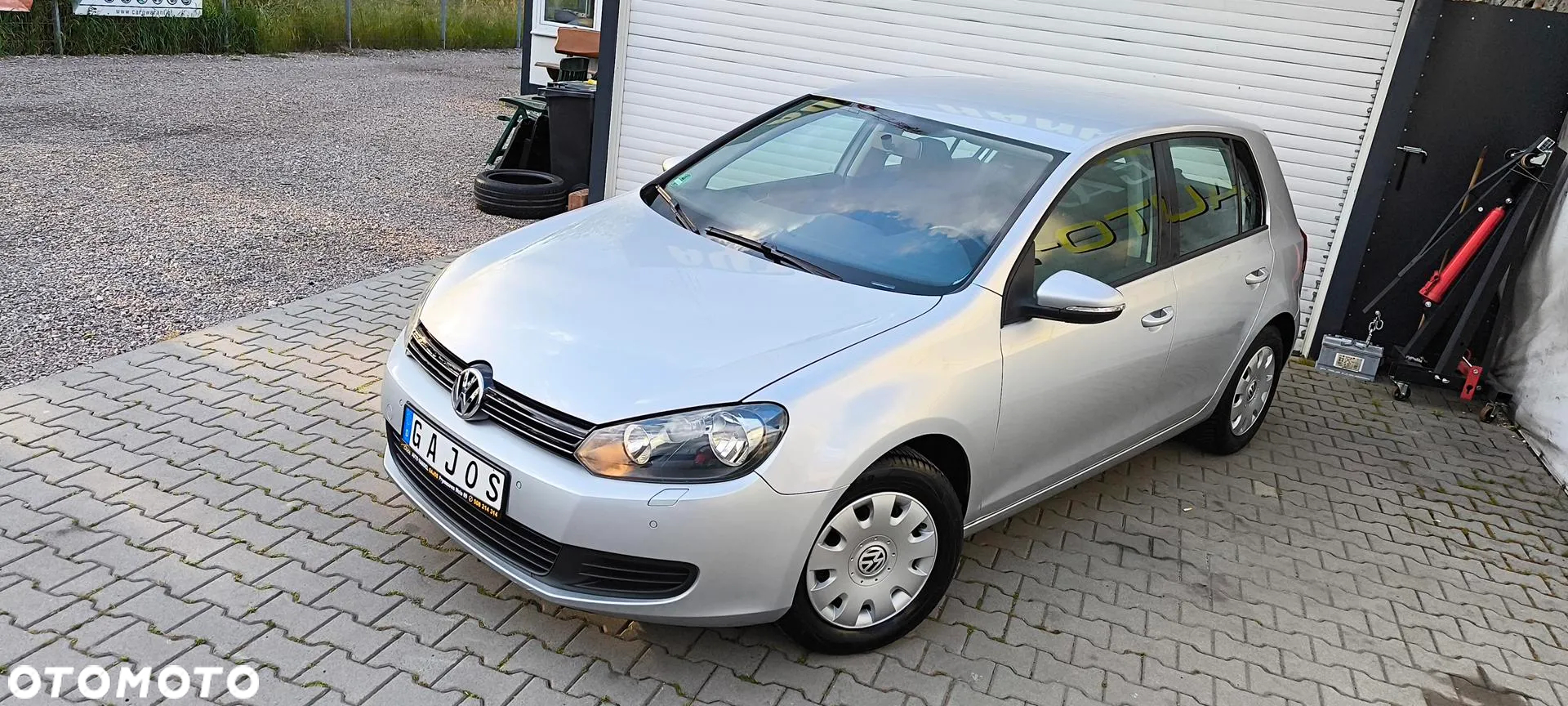 Volkswagen Golf VI 1.6 Comfortline - 26