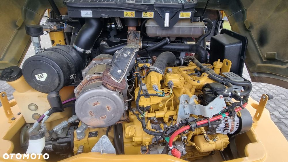 Caterpillar 908M/ Maszyna sprowadzona/ - 3