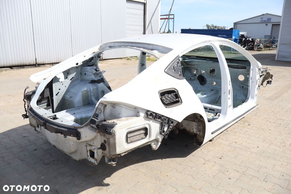 ĆWIARTKA PRAWY PRZÓD OPEL INSIGNIA B GRAND SPORT - 4