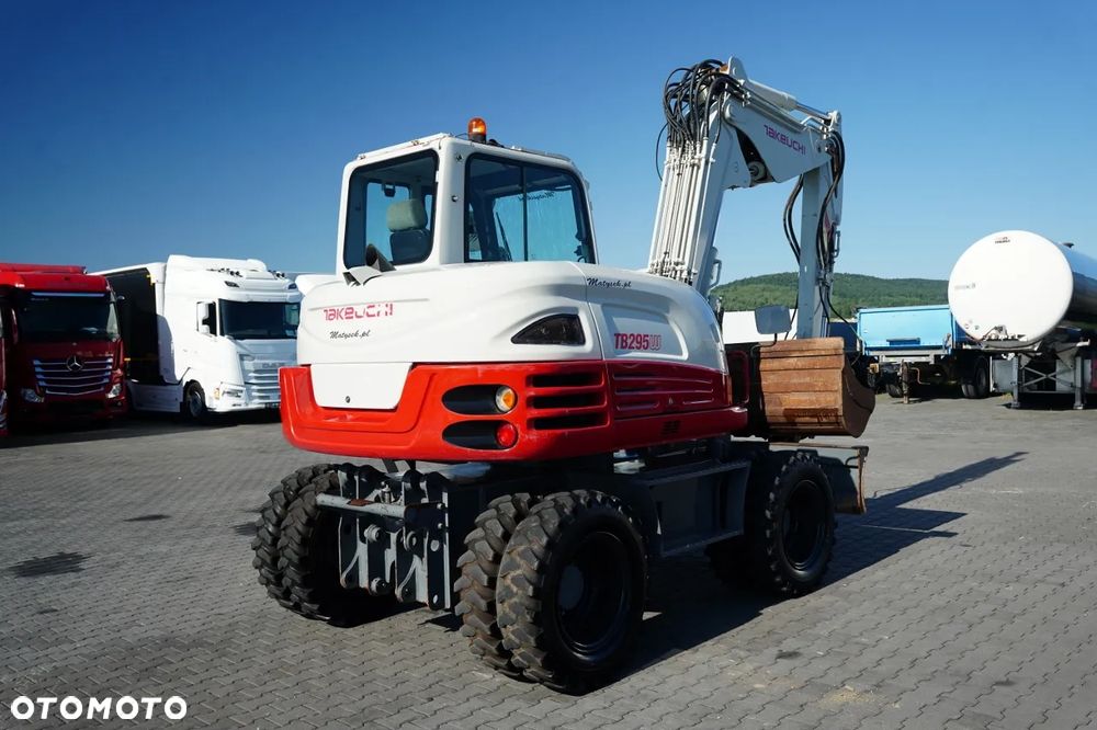 Takeuchi TB 295 W / KOPARKA KOŁOWA / 2016 ROK / - 13