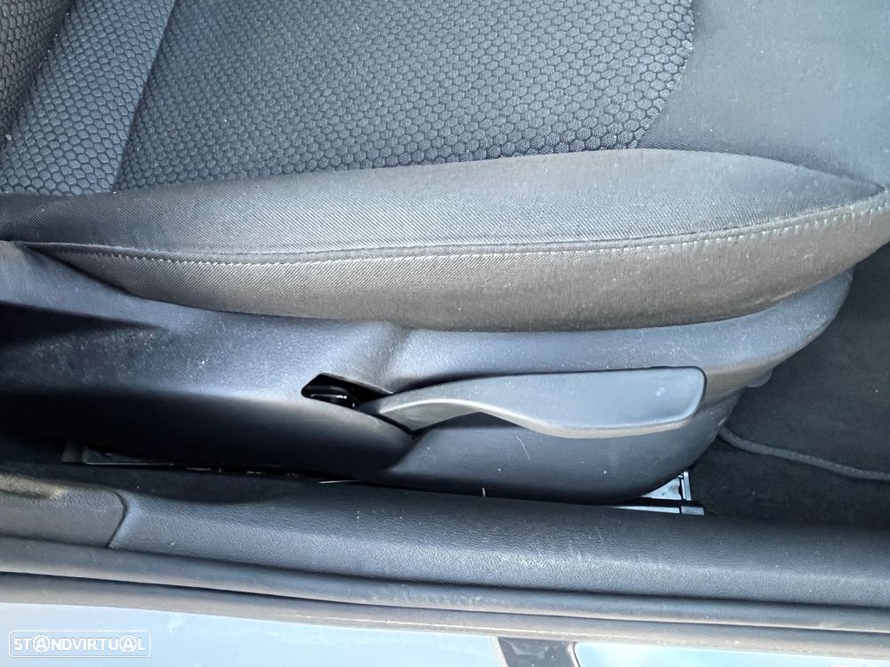 Audi A1 Sportback 1.6 TDI S-line - 21