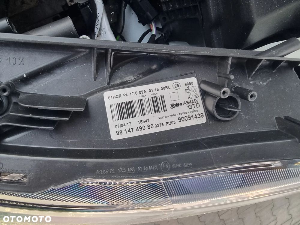 Peugeot 2008 BlueHDi FAP 120 STOP & START Crossway - 37