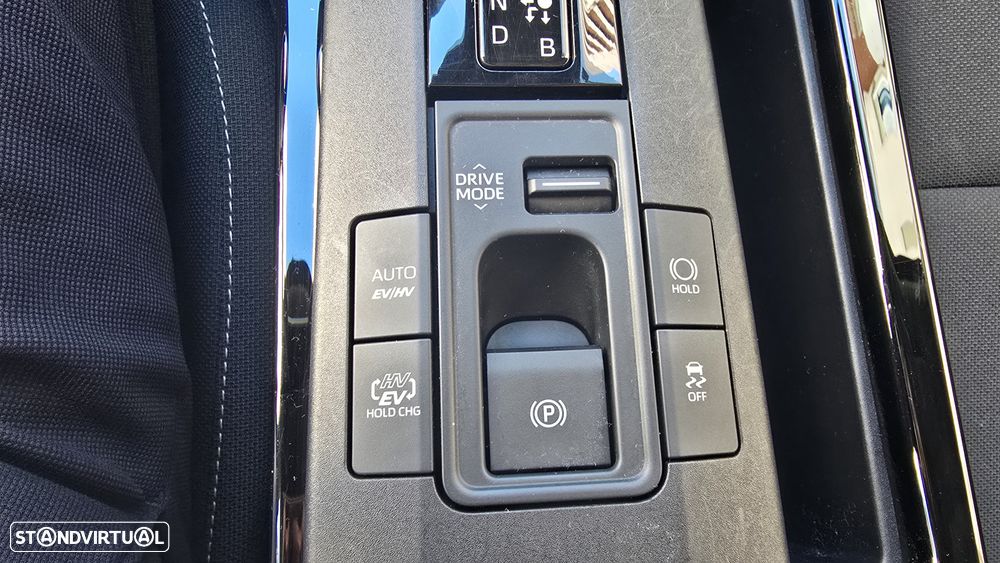 Toyota Prius 2.0 Plug-in Exclusive - 35