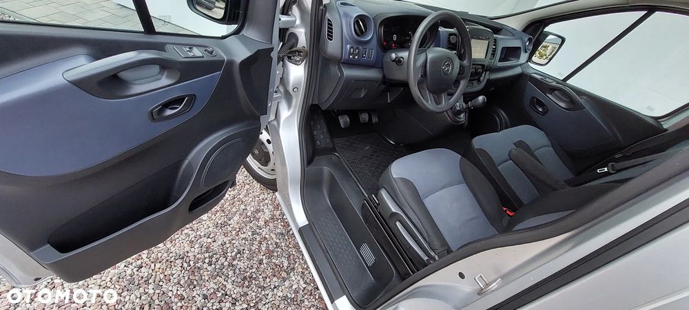 Opel VIVARO Long DŁugi - 17