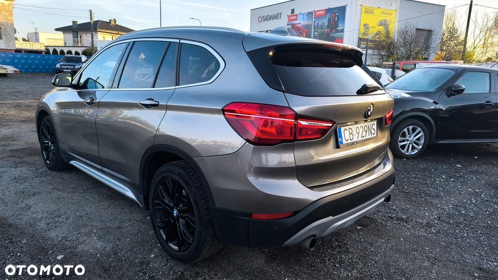 BMW X1 xDrive25i GPF Sport Line - 16