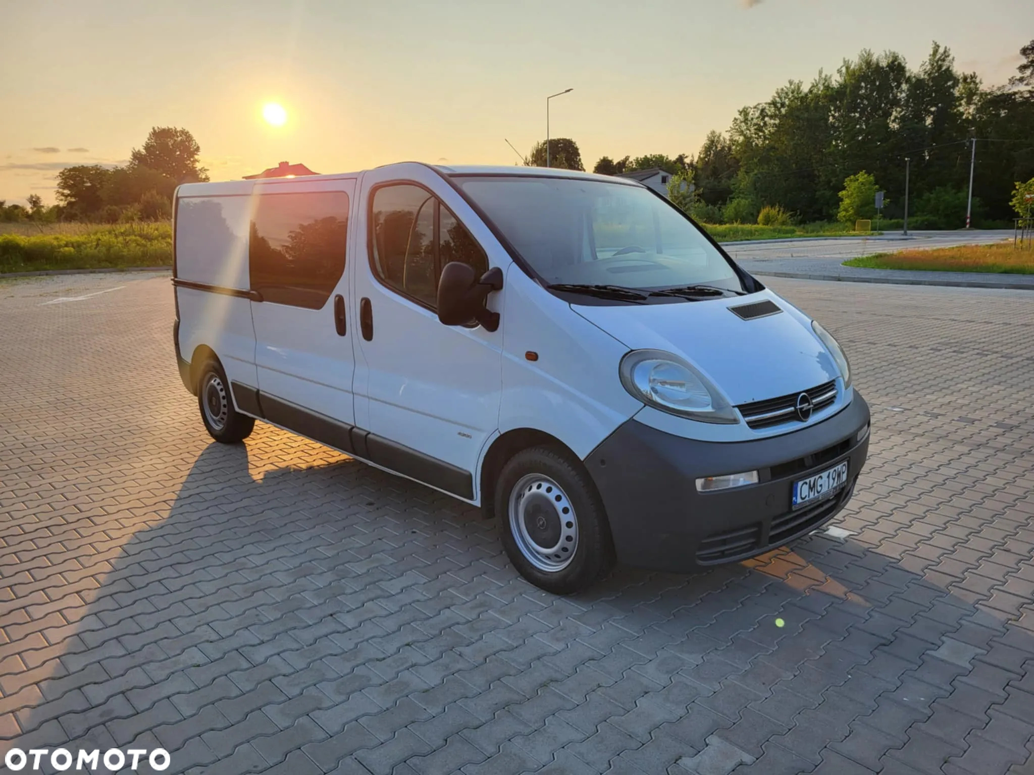 Opel Vivaro - 2