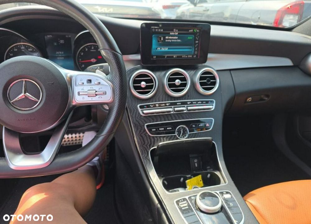 Mercedes-Benz Klasa C 300 4Matic 9G-TRONIC AMG Line - 10