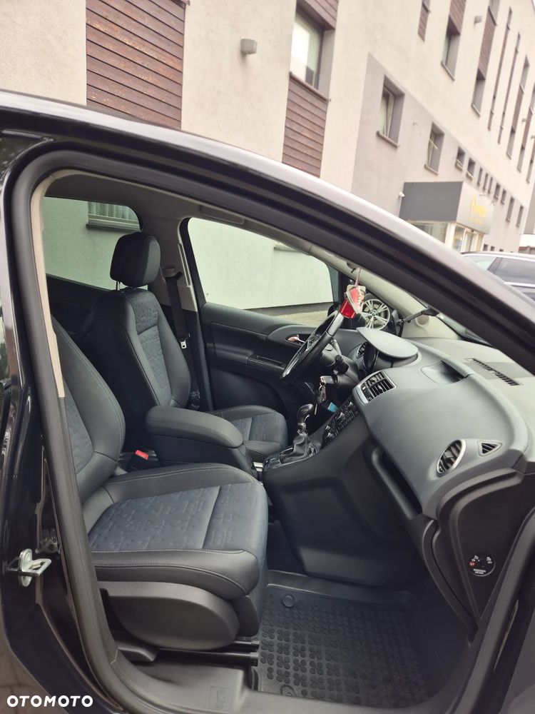 Opel Meriva - 8