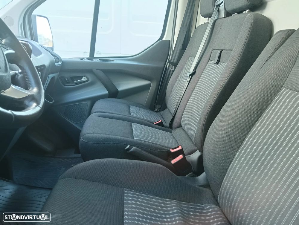 Ford Transit custom - 8