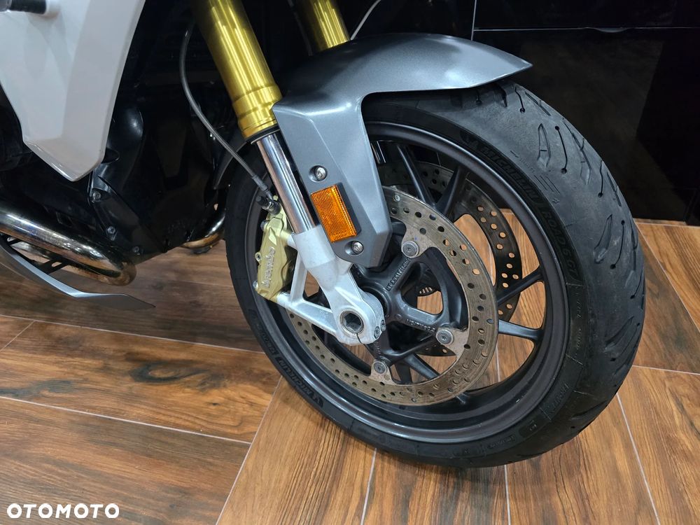BMW R - 16