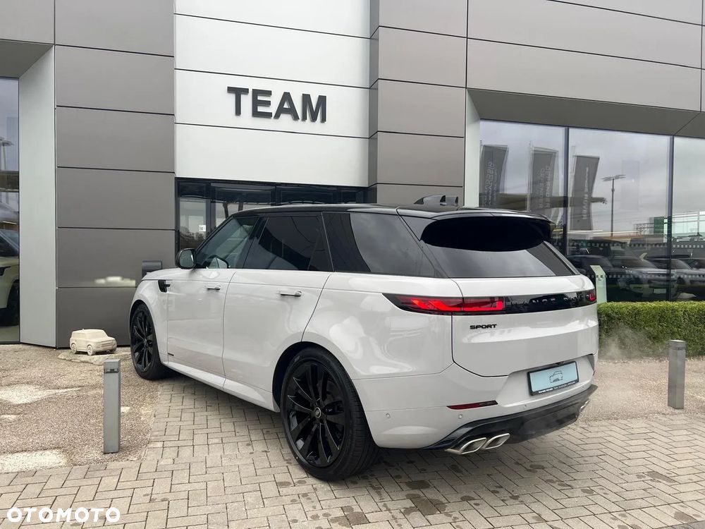 Land Rover Range Rover Sport S 4.4 V8 P530 Autobiography - 10