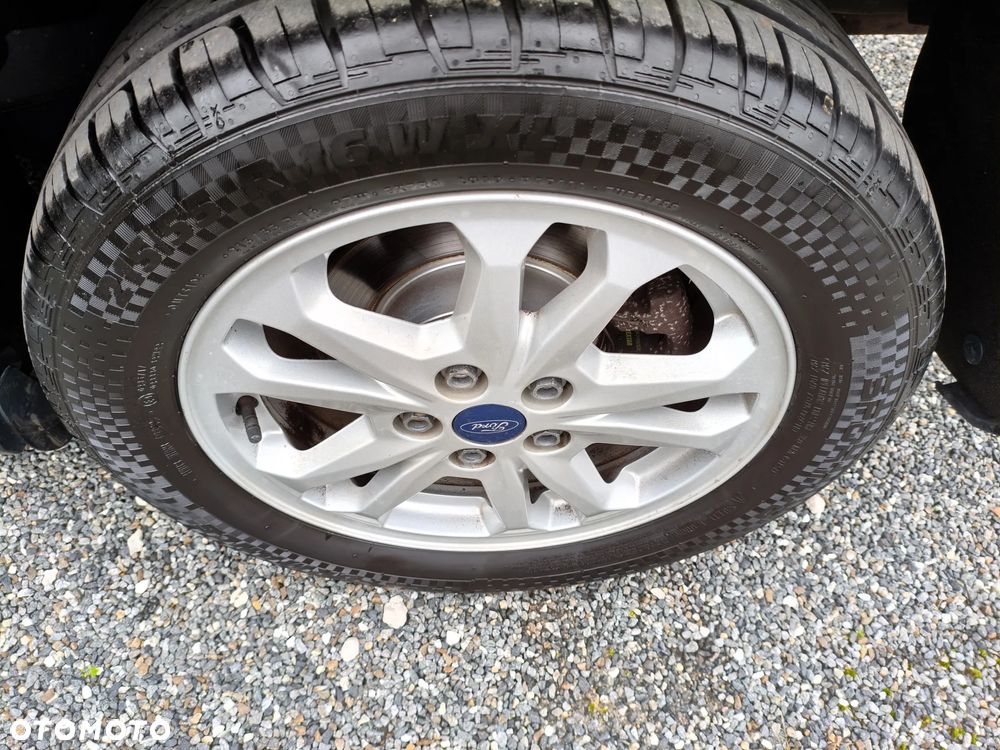 Ford Tourneo Connect Grand - 34