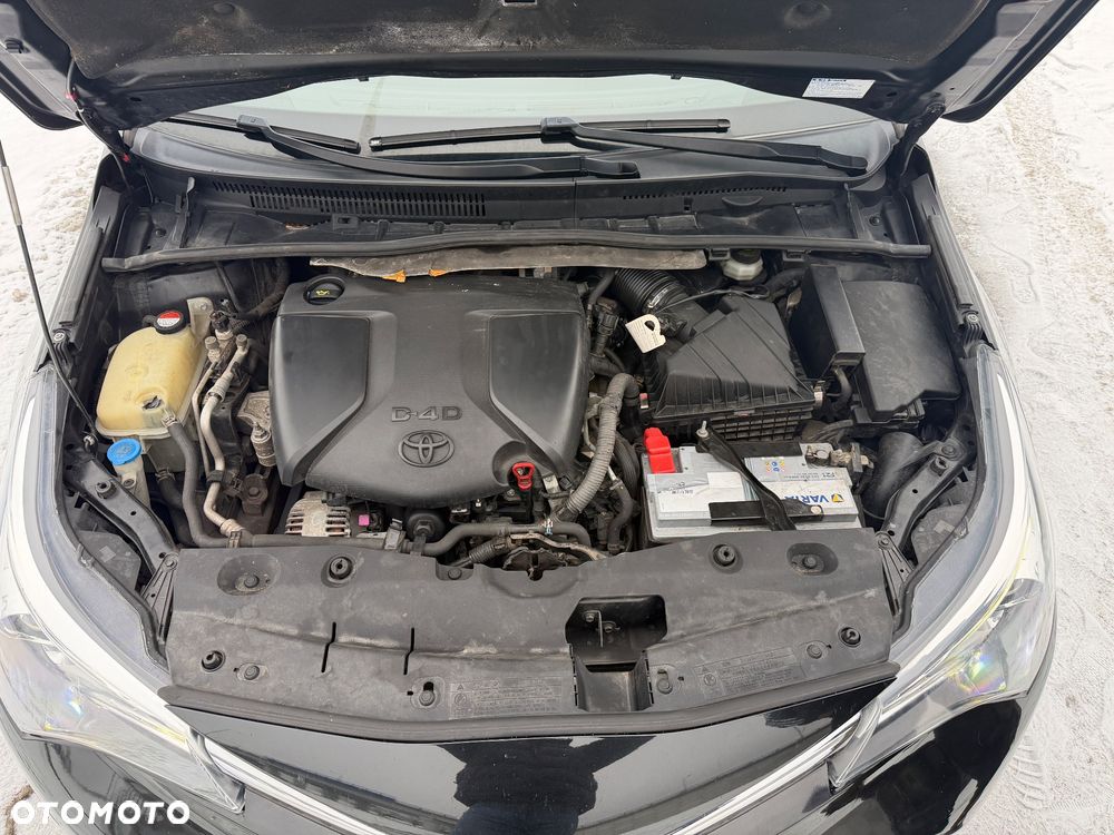 Toyota Avensis 2.0 D-4D Premium - 14