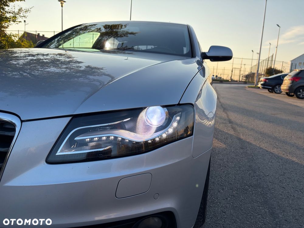 Audi A4 Limousine - 17