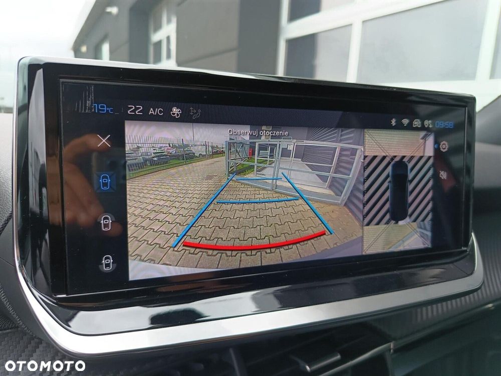 Peugeot 2008 1.2 PureTech Allure S&S EAT8 - 10
