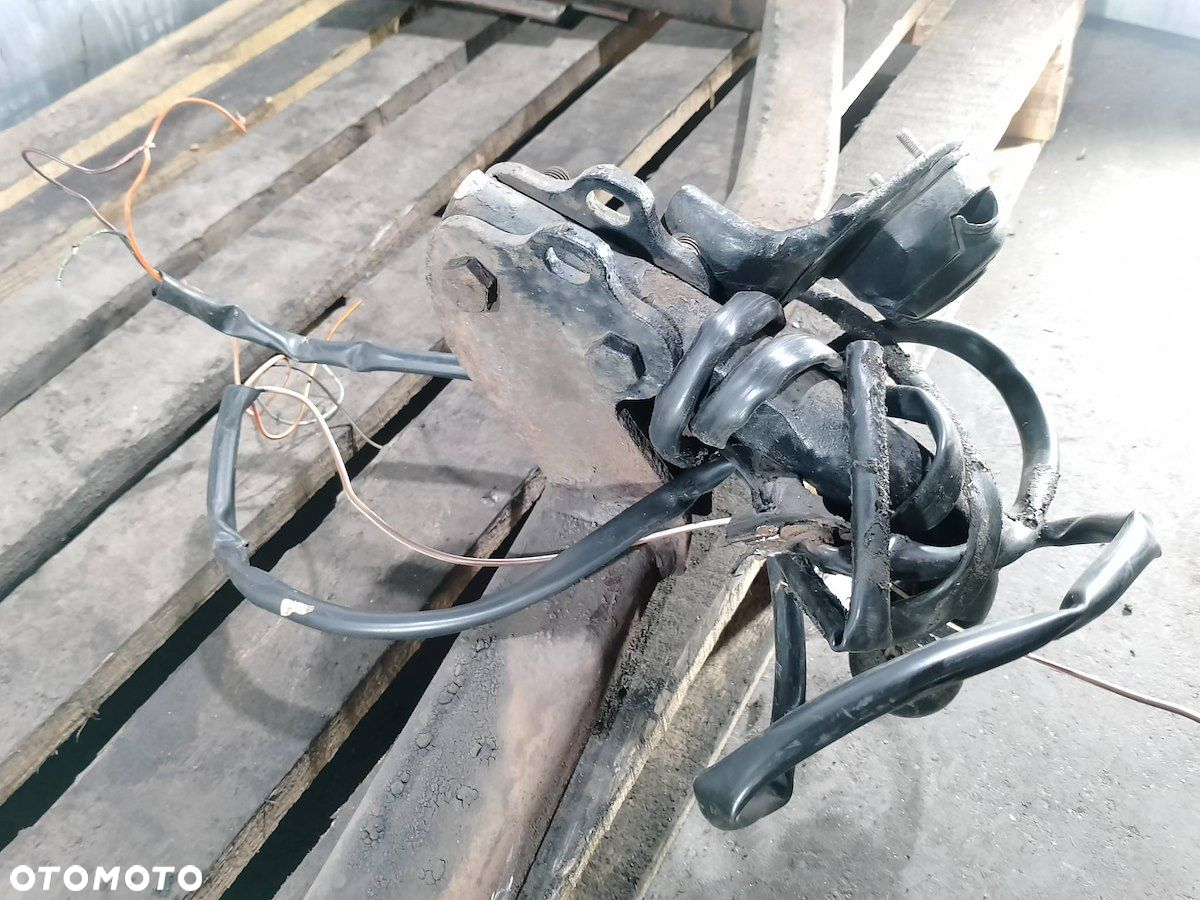 HAK HOLOWNICZY MAZDA 6 ( 02-08 ) SEDAN - 4