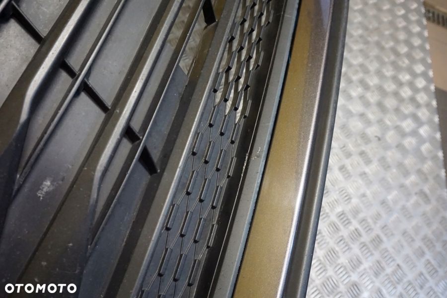 TOYOTA SIENNA 2021 - 2024 Zderzak Przód Przedni Grill USA - 9