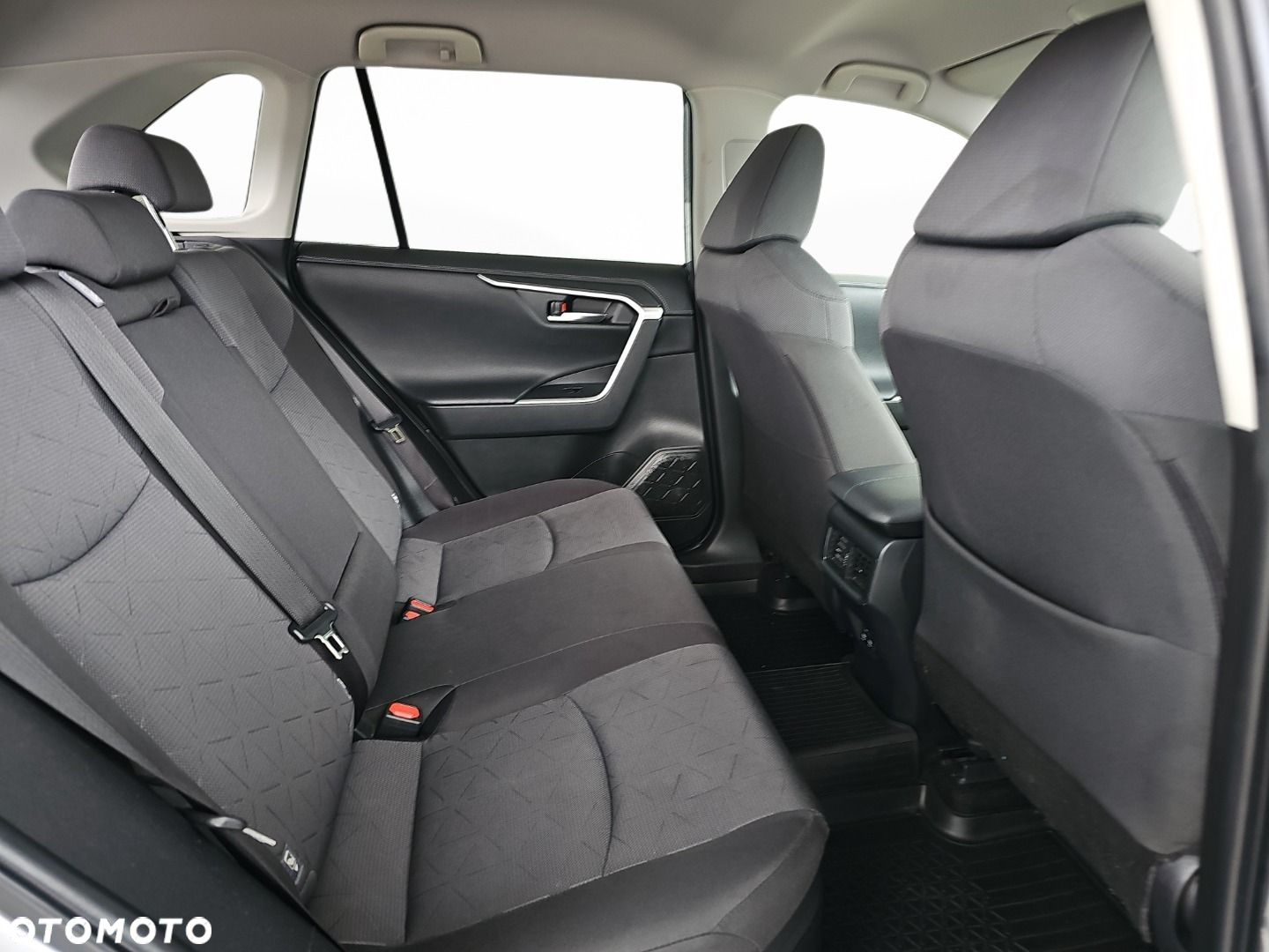 Toyota RAV4 - 8