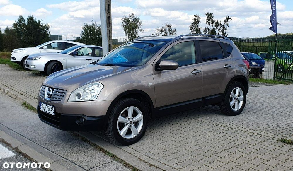 Nissan Qashqai - 2