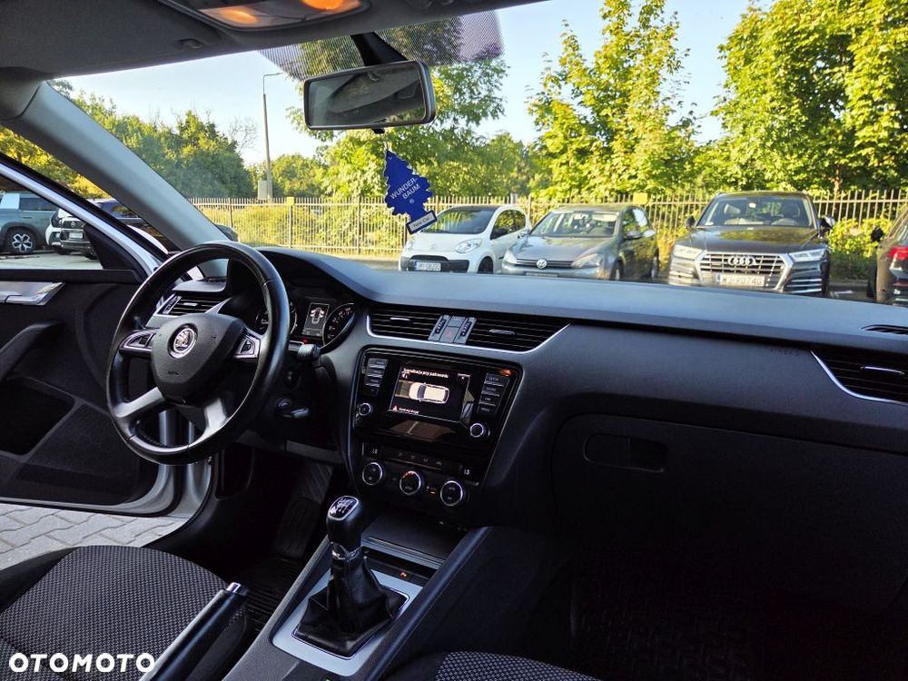 Skoda Octavia 2.0 TDI Elegance - 27