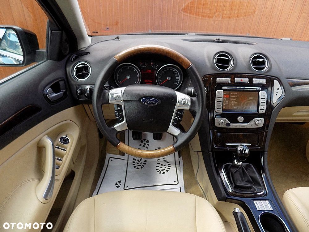 Ford Mondeo 2.0 TDCi Ghia - 15