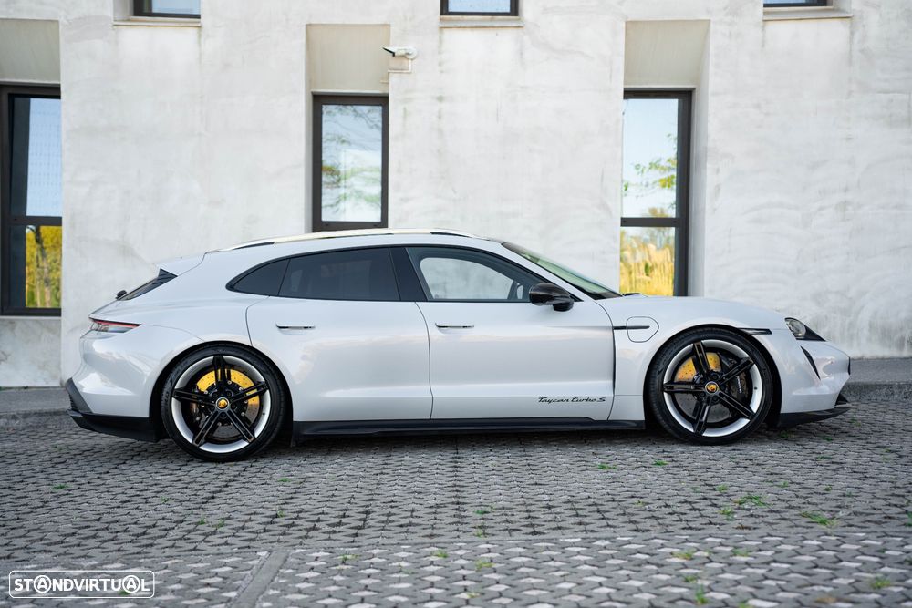 Porsche Taycan Sport Turismo Turbo S - 6