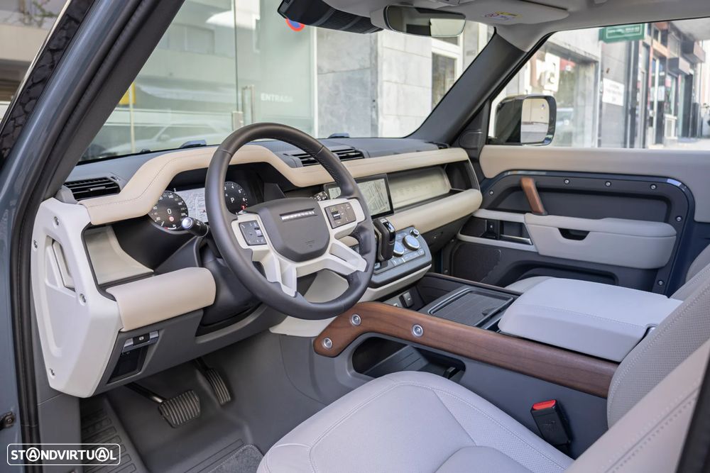 Land Rover Defender 3.0 I6 90 AWD SE - 9