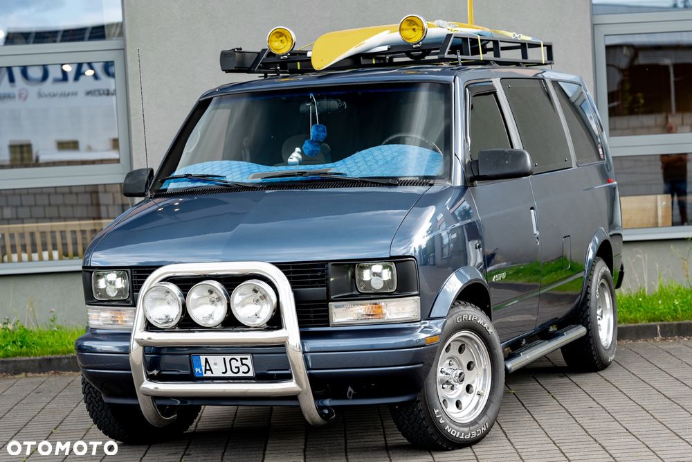 Chevrolet Astro - 4